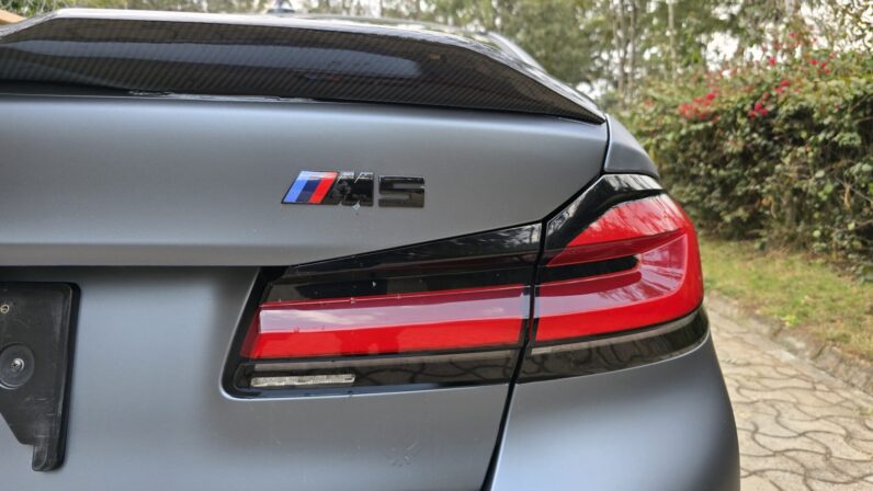 
								BMW M5 full									
