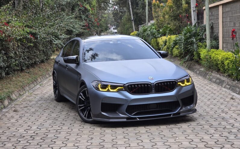
								BMW M5 full									