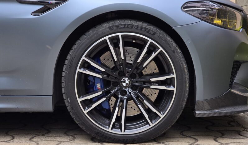 
								BMW M5 full									
