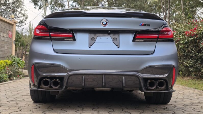 
								BMW M5 full									