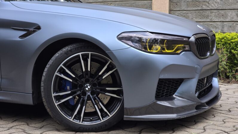 
								BMW M5 full									
