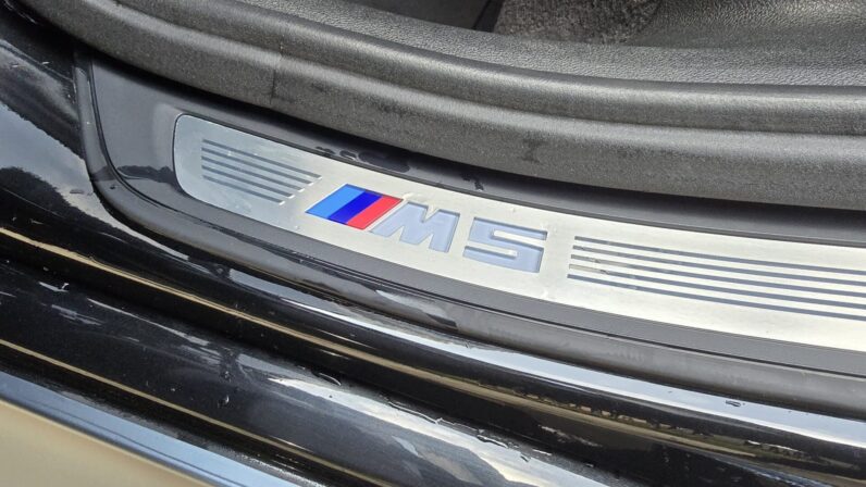 
								BMW M5 full									