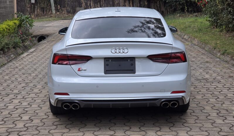 
								Audi S5 full									