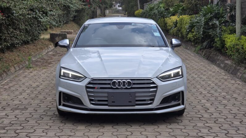 
								Audi S5 full									