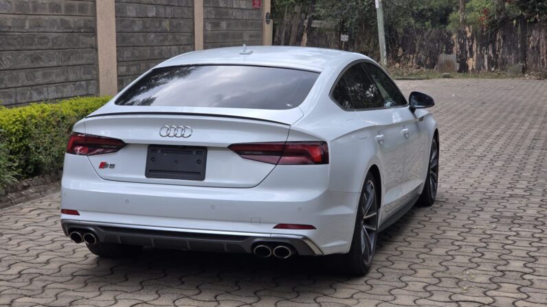 
								Audi S5 full									