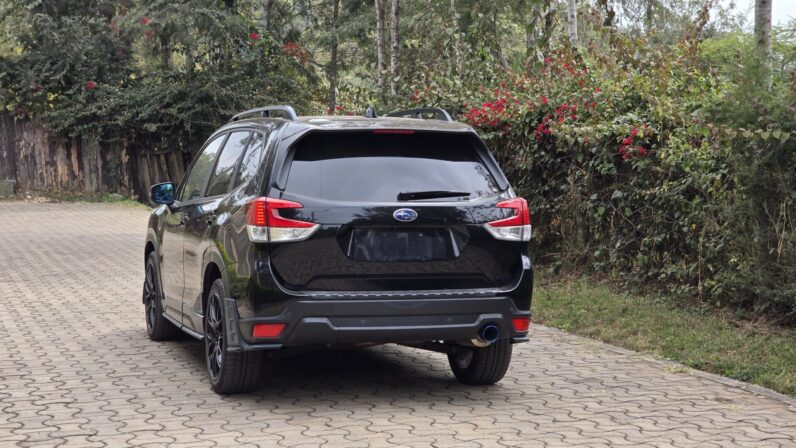 
								Subaru Forester full									