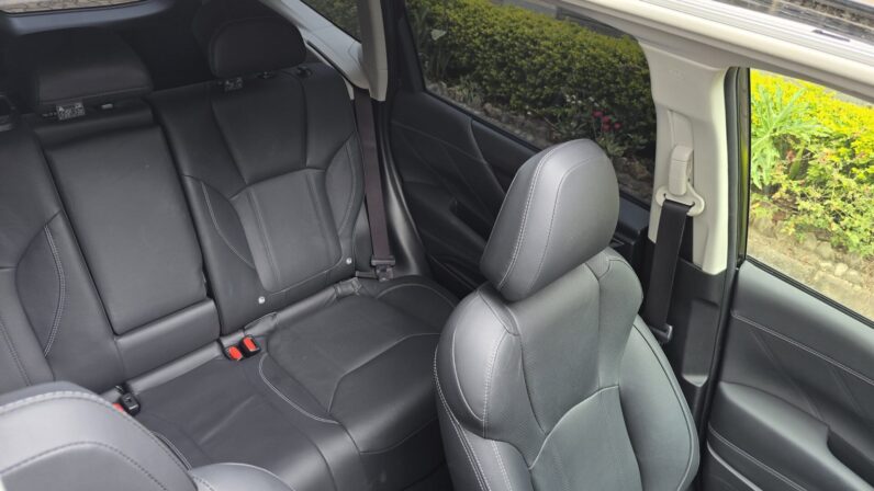 
								Subaru Forester full									