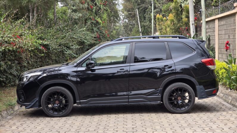 
								Subaru Forester full									