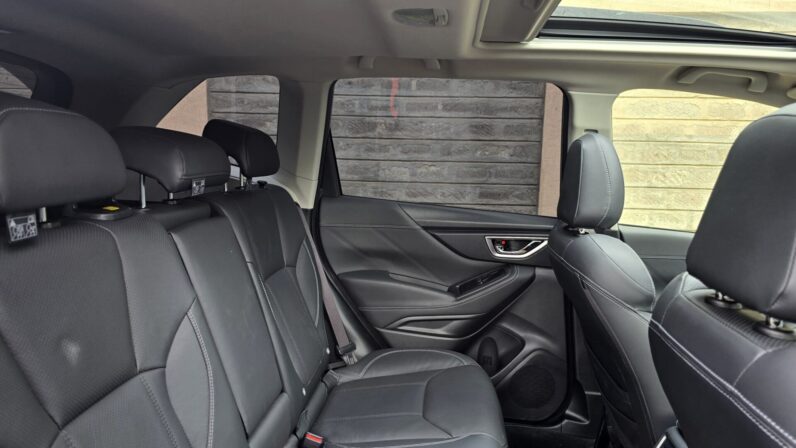 
								Subaru Forester full									