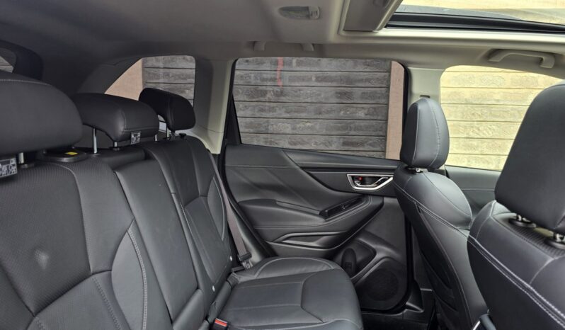 
								Subaru Forester full									