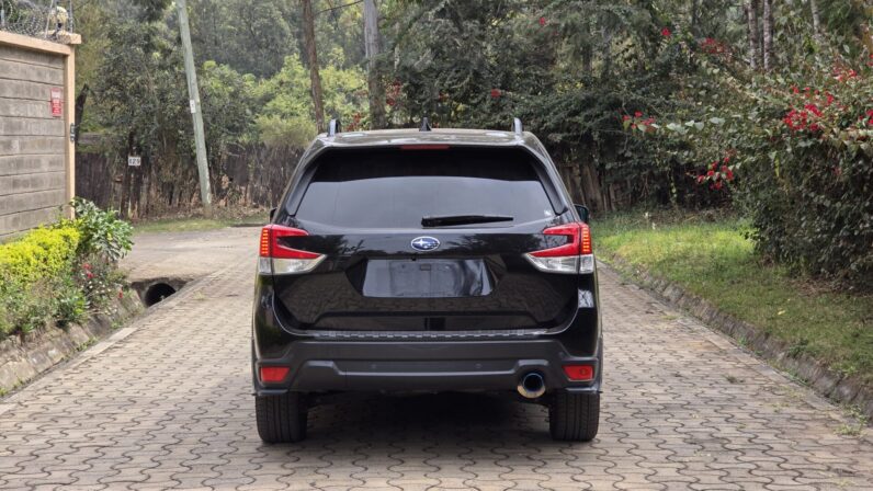 
								Subaru Forester full									