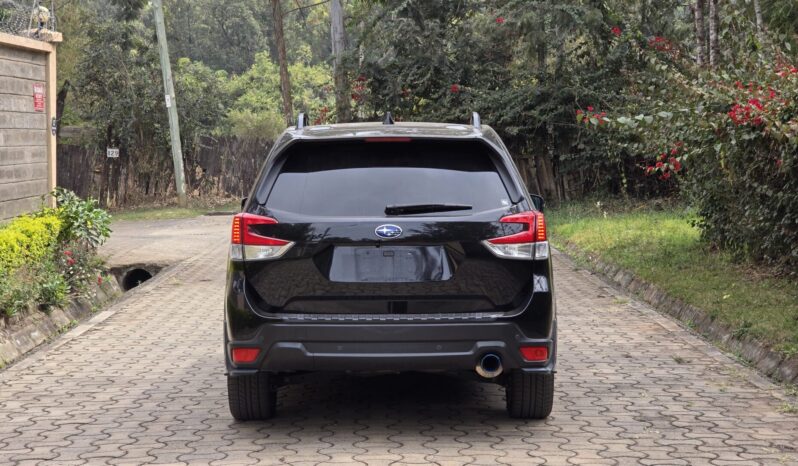 
								Subaru Forester full									