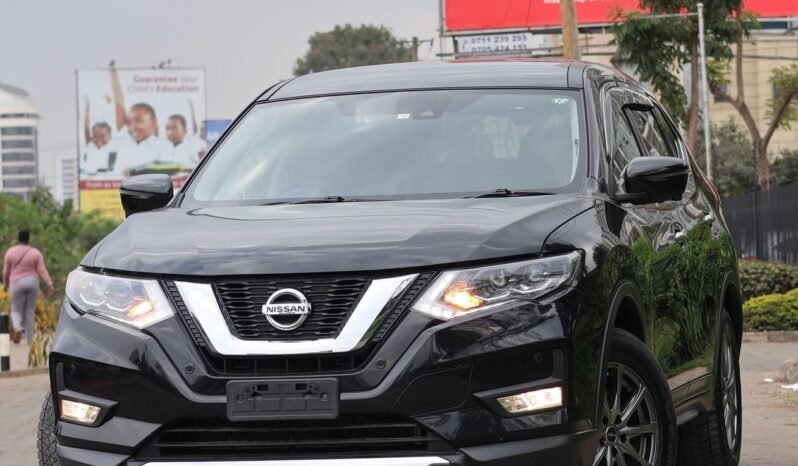
								Nissan Xtrail full									