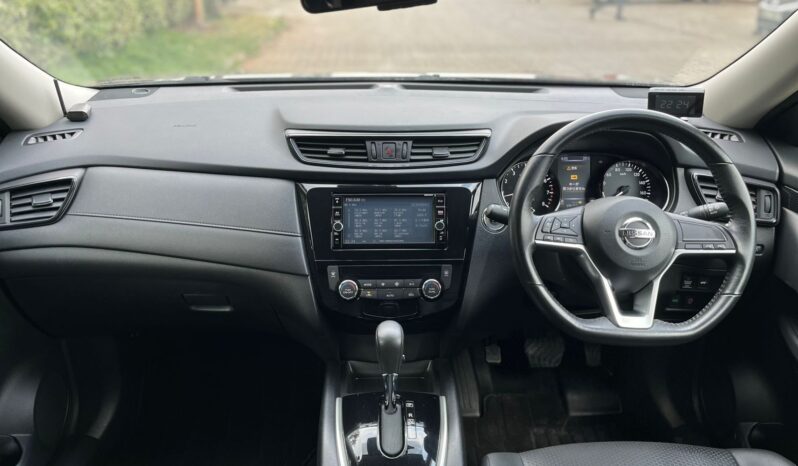 
								Nissan Xtrail full									