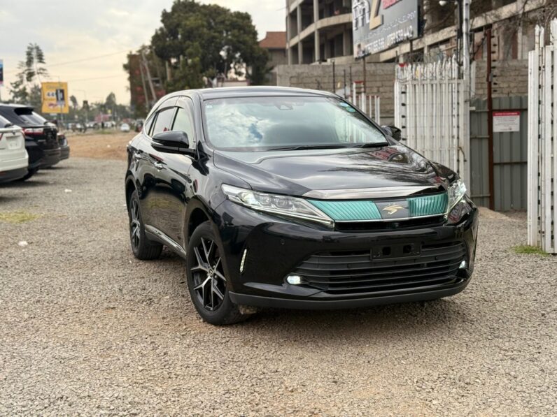 
								Toyota Harrier full									