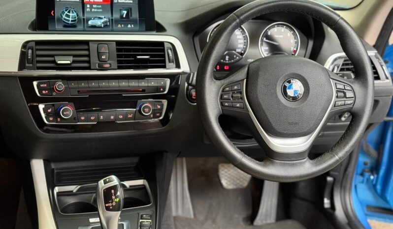 
								BMW 118i full									