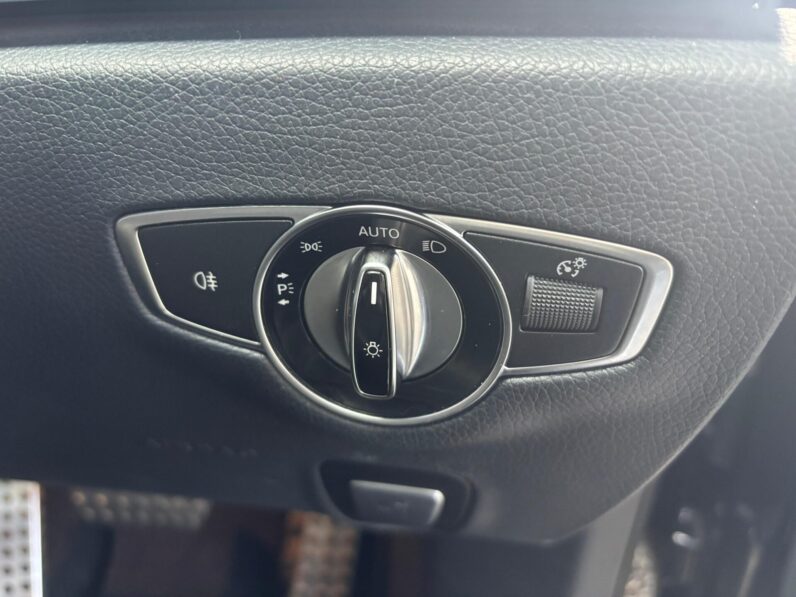 
								Mercedes Benz E250 full									