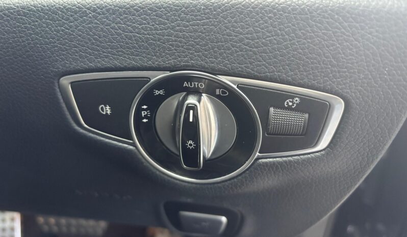 
								Mercedes Benz E250 full									