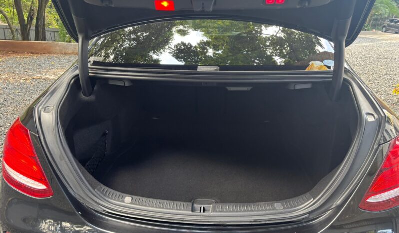 
								Mercedes Benz E250 full									