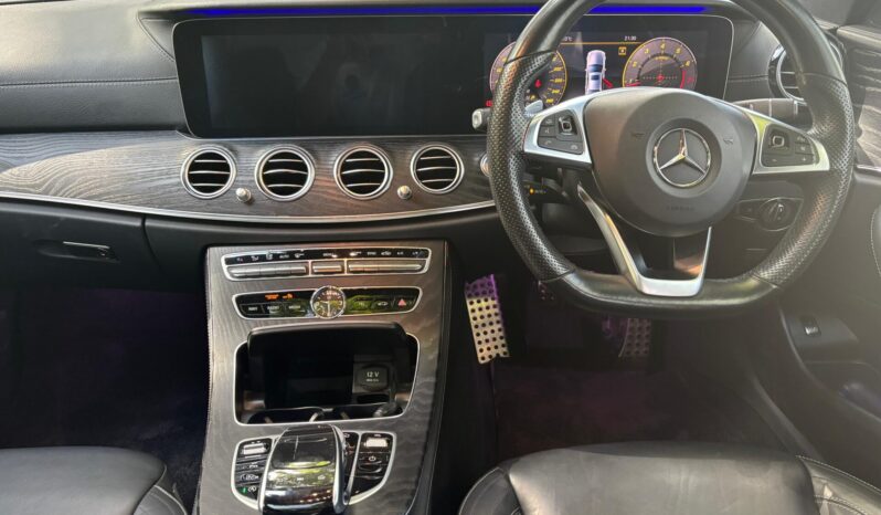 
								Mercedes Benz E250 full									