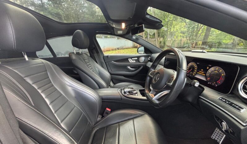 
								Mercedes Benz E250 full									