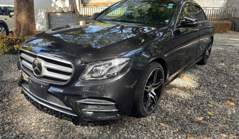 
								Mercedes Benz E250 full									