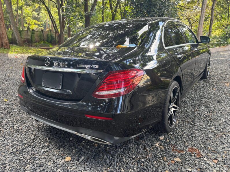 
								Mercedes Benz E250 full									