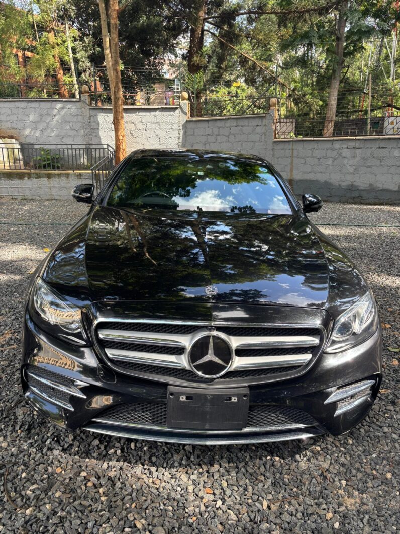 
								Mercedes Benz E250 full									