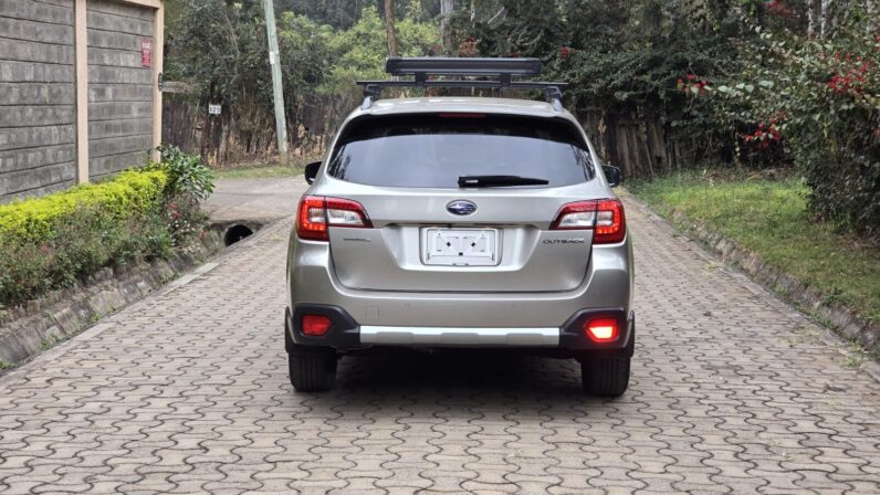 
								Subaru Outback full									