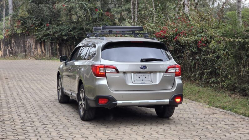 
								Subaru Outback full									