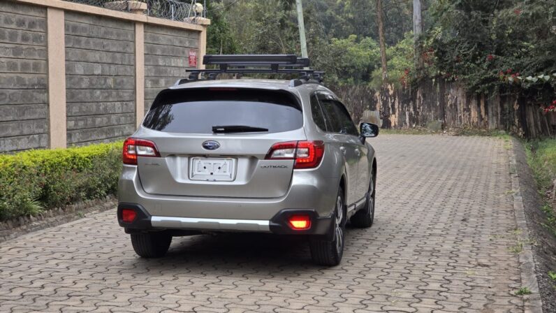 
								Subaru Outback full									