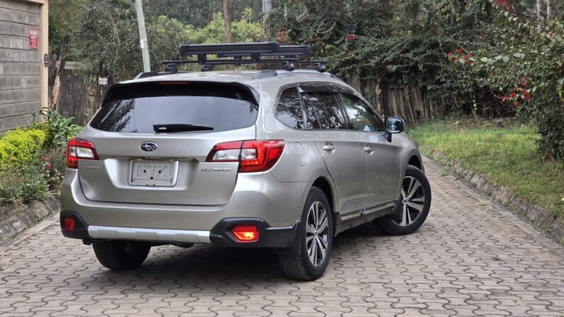 
								Subaru Outback full									