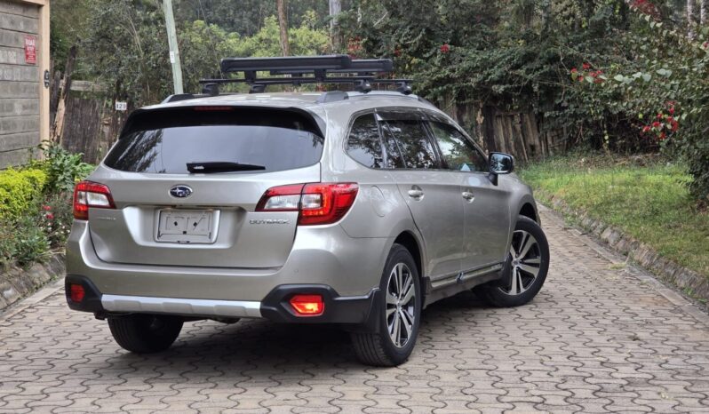 
								Subaru Outback full									