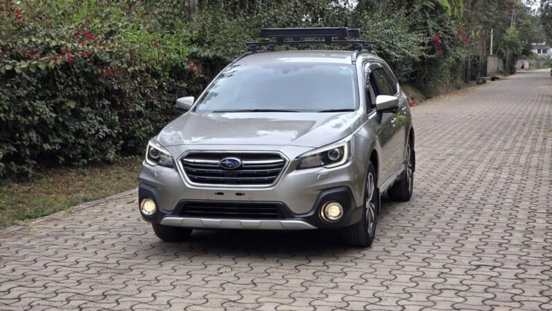 
								Subaru Outback full									