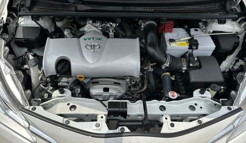
								Toyota Vitz full									
