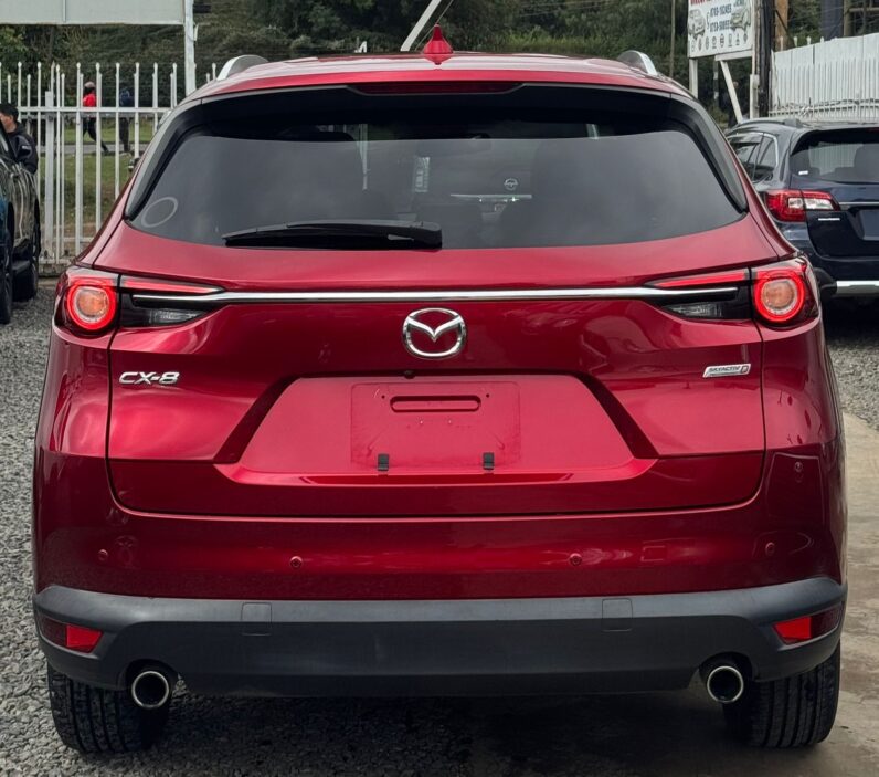 
								Mazda CX-8 full									