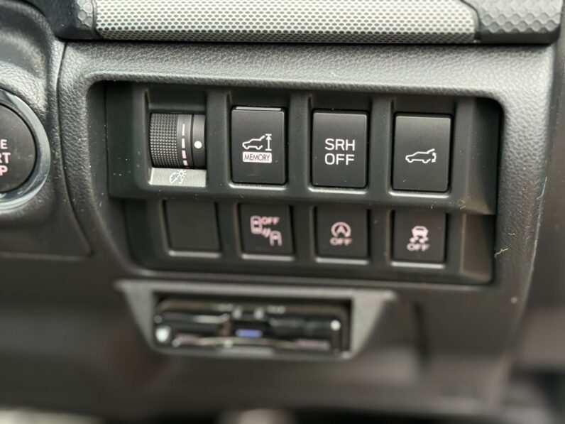 
								Subaru Forester full									