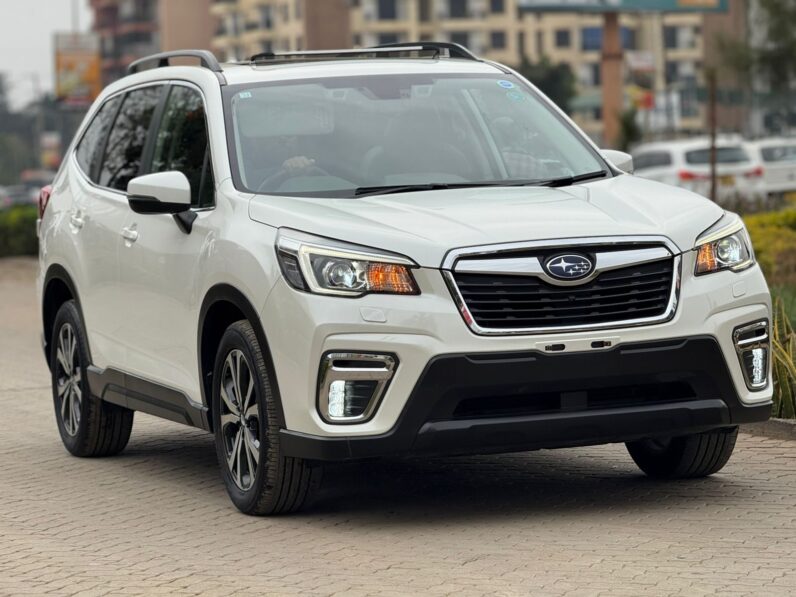 
								Subaru Forester full									