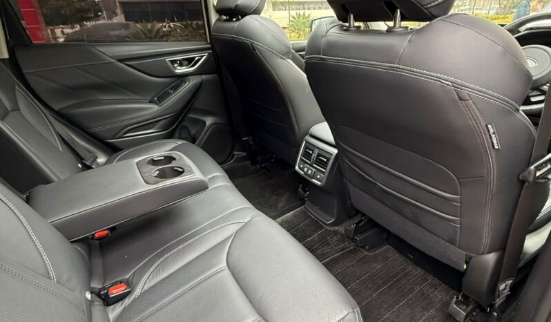 
								Subaru Forester full									