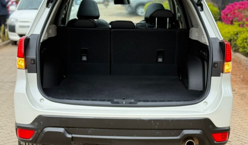 
								Subaru Forester full									