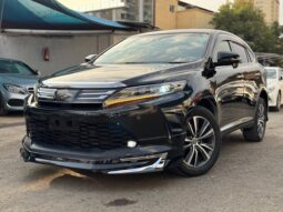 Toyota Harrier(turbo 4wd)