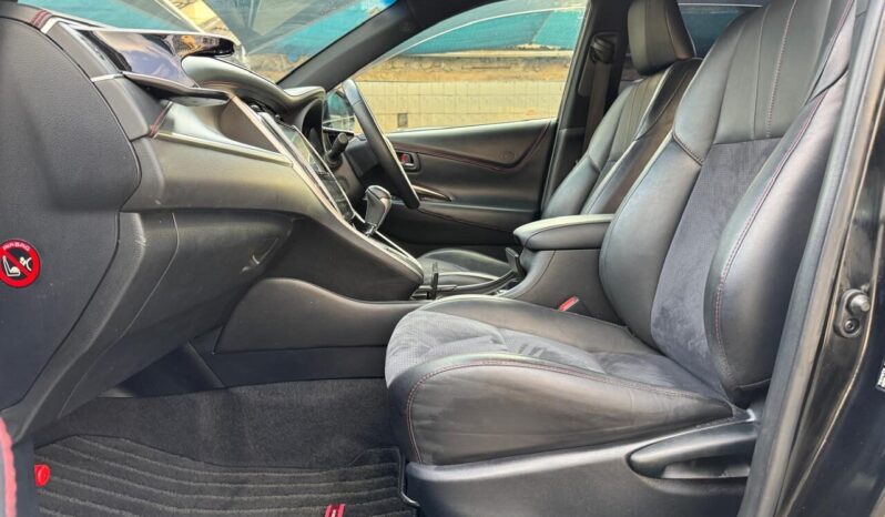 
								Toyota Harrier(turbo 4wd) full									