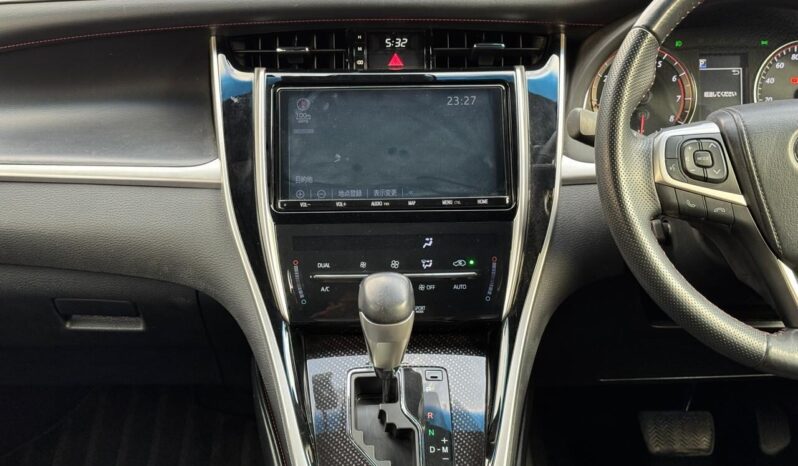 
								Toyota Harrier(turbo 4wd) full									