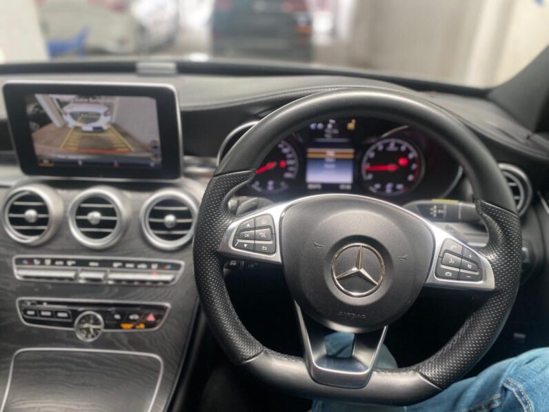 
								Mercedes Benz C200 full									