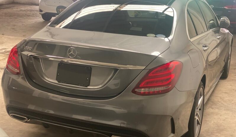 
								Mercedes Benz C200 full									