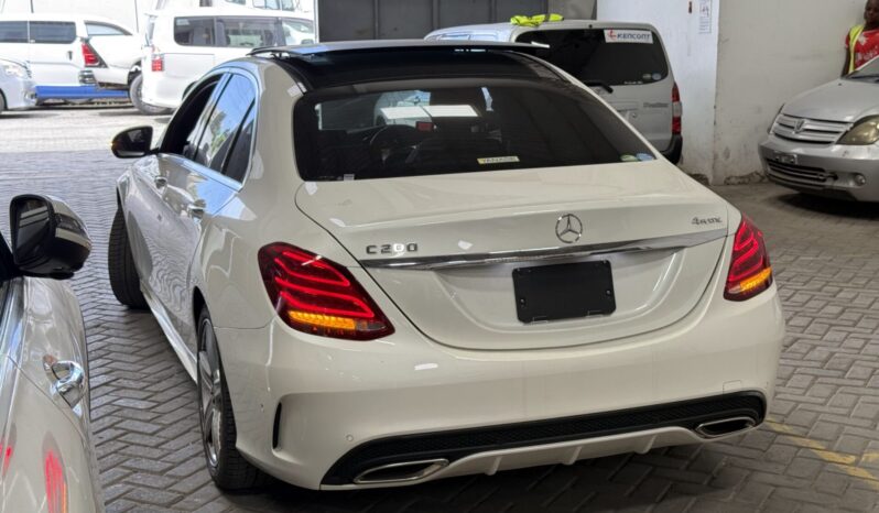 
								Mercedes Benz C200 full									