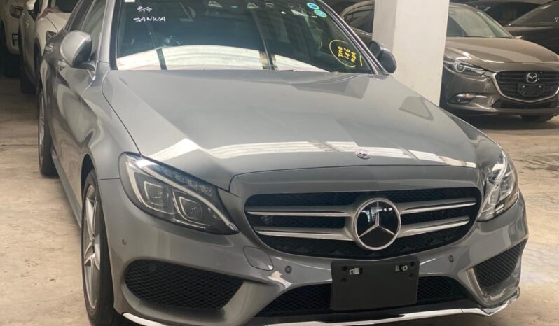
								Mercedes Benz C200 full									