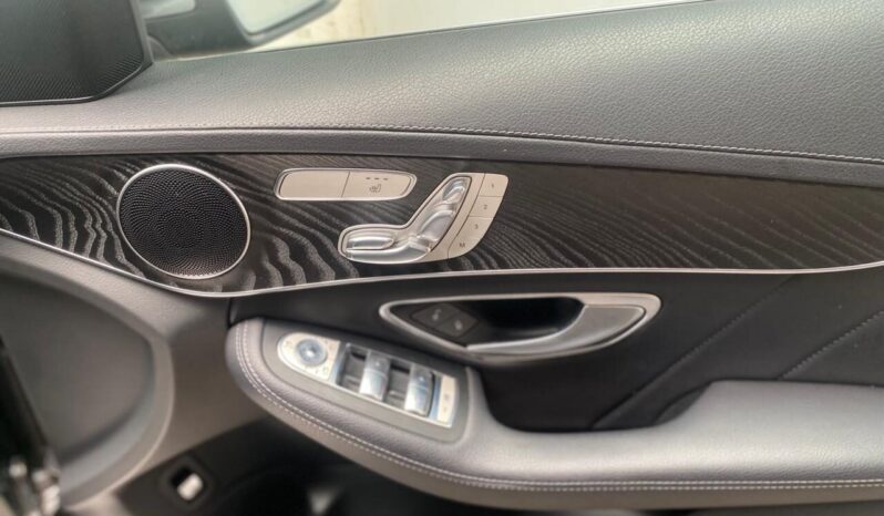 
								Mercedes Benz C200 full									