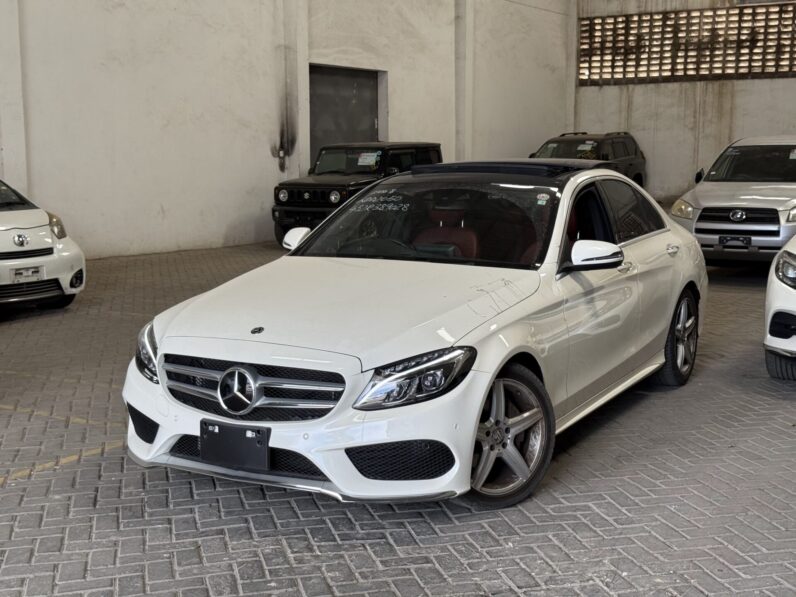 
								Mercedes Benz C200 full									