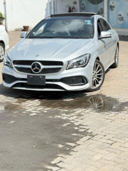 Mercedes Benz CLA 180